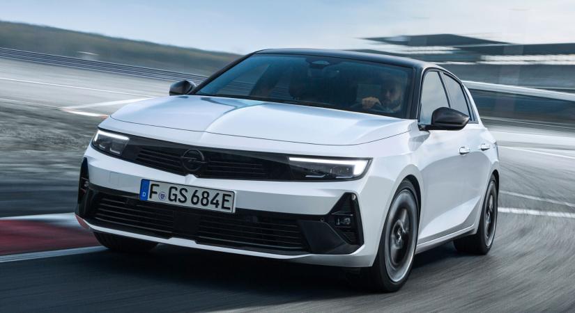 Astra GSe néven itt az Opel kompaktjának új csúcsmodellje