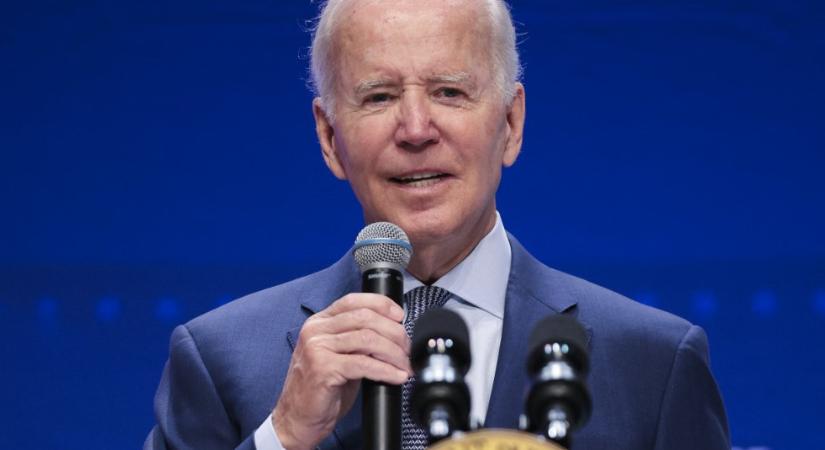 Joe Biden egy múlt hónapban elhunyt képviselőről megkérdezte, hogy jelen van-e a konferencián