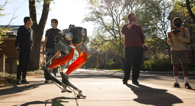 Cassie, a kétlábú robot új gyorsulási világrekordot ért el