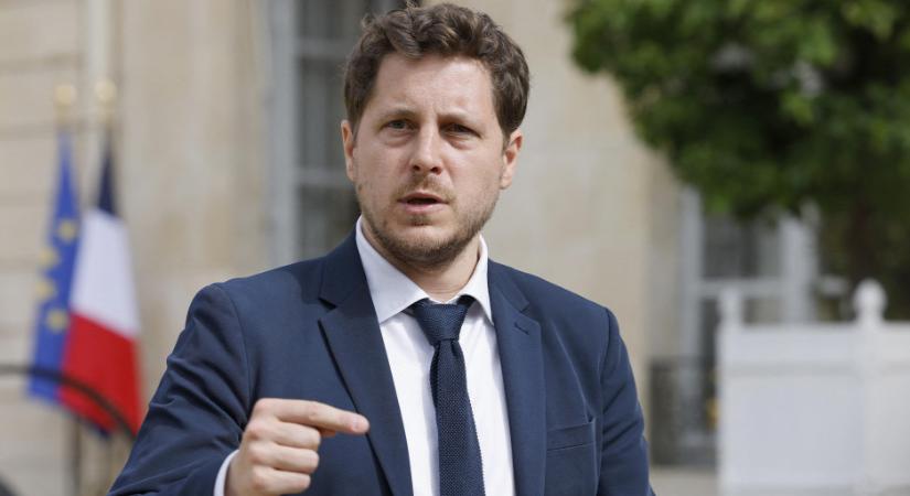 Párkapcsolati erőszak miatt kénytelen távozni főtitkári tisztségéből a francia szélsőbaloldali politikus