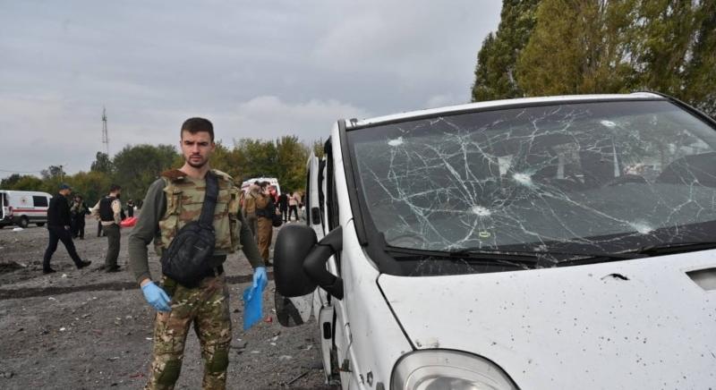 Civil autókonvojt ért orosz rakétatámadás Ukrajnában, kéttucatnyi halott