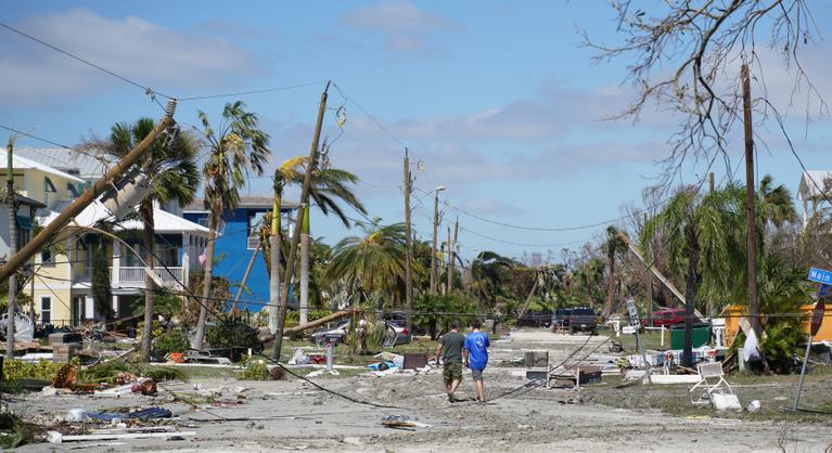 Joe Biden veszélyhelyzetet hirdetett, Dél-Karolina partjaihoz közelít a pusztító vihar