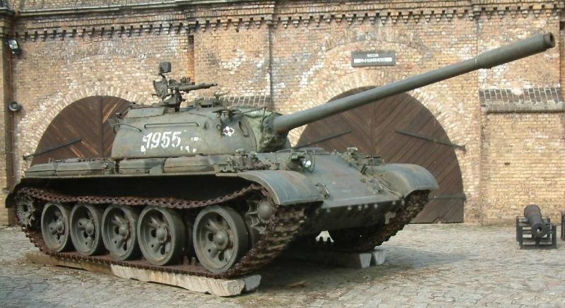 Múzeumokba illő, veterán szovjet tankoktól szabadulna a román állam