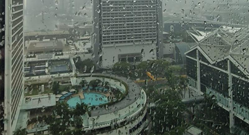 Esővel érkezett a „reggel” Szingapúrban, további zivatarok várhatók
