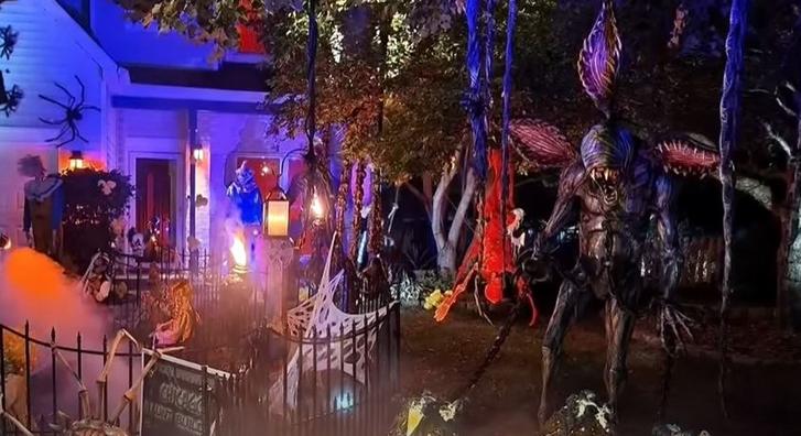 Lebegő Max és életnagyságú demogorgon díszíti egy amerikai család otthonát Halloweenre