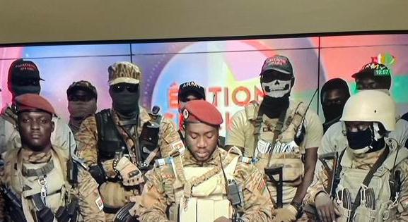 Katonai puccs buktatta meg az elnököt Burkina Fasóban