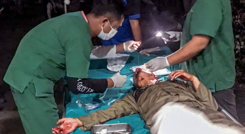 Nagy erejű földrengés rázta meg Szumátrát, áldozatok is vannak