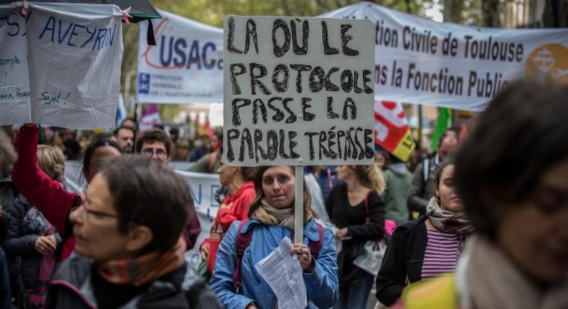 Százezren tüntettek az energiaválság miatt Franciaországban