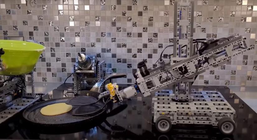 LEGO-ból építettek palacsintakészítő gépet