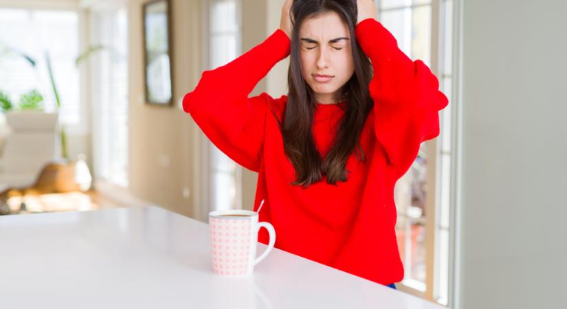 Migrén és fejfájás: hány kávét fér bele egy nap, amikor hasoghat a feje?