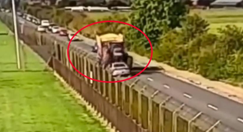 Megjött szemből a bedrogozott traktoros, a horror legdurvább szintjét élte át a vétlen autós - videó