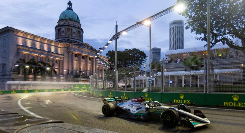 F1: Büntetést kapott a Mercedes pilótája a futam előtt