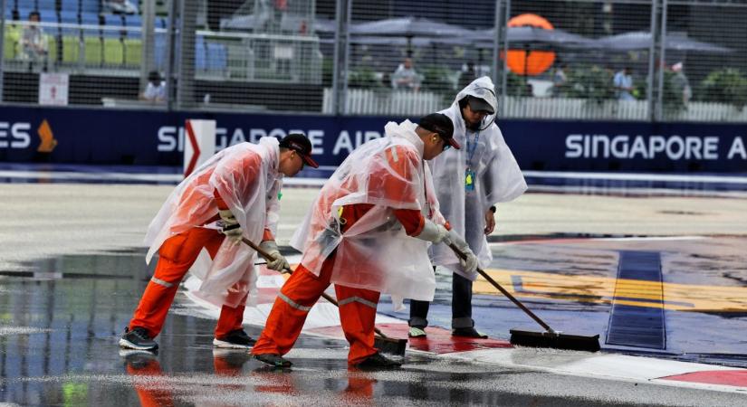 Egy órát csúszik a Forma-1-es rajt Szingapúrban a szakadó eső miatt