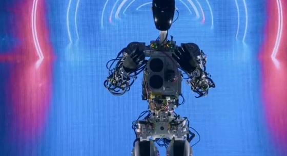 Táncolni már tud a Tesla új humanoid robotja