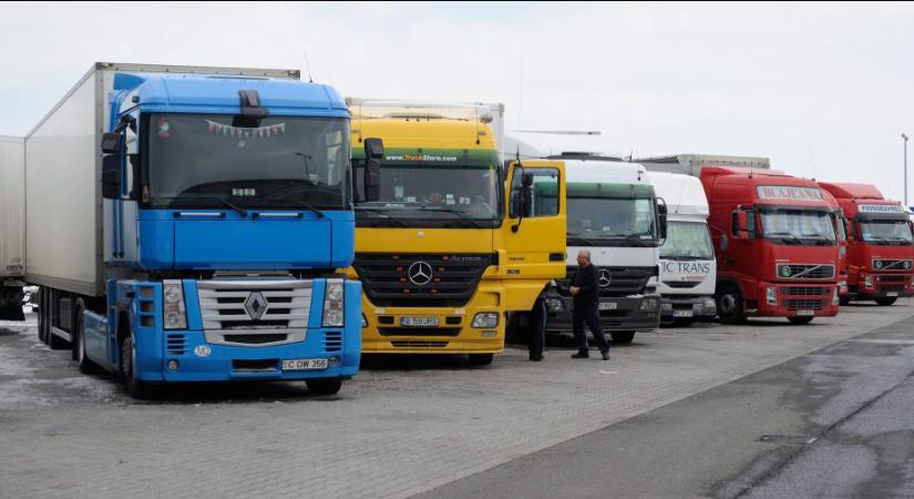 Kitiltja az európai közúti fuvarozókat Oroszország
