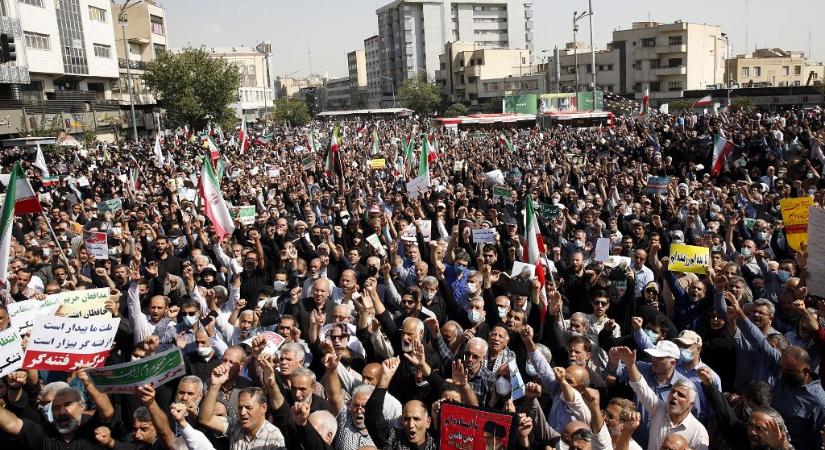Iráni tüntetések: legkevesebb 92 ember vesztette életét