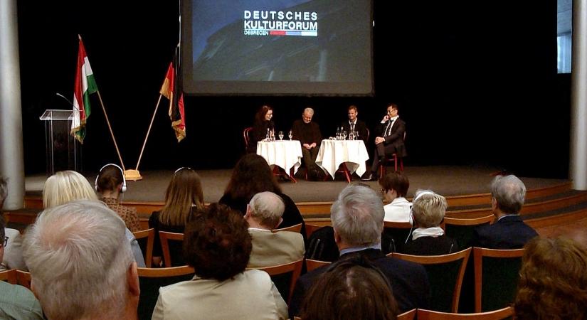 Debrecenben is felidézték Németország újraegyesítésének fontosabb állomásait – videóval