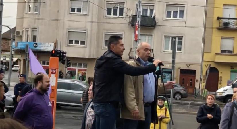 Kifütyülték Horváth Csabát a Bosnyák téren
