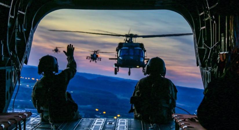 Helikopteres harcászati tanfolyam miatt hétfőtől nagy zaj várható két megyében