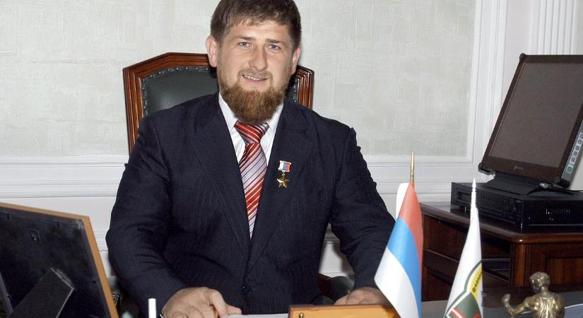 Ramzan Kadirov azt állítja, három tizenéves fiát is az ukrán frontra küldi