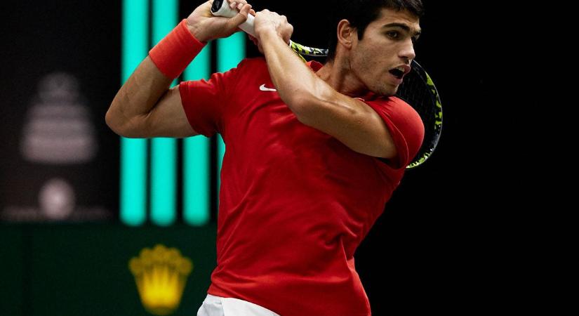 Tenisz: Alcaraz kikapott első meccsén világelsőként