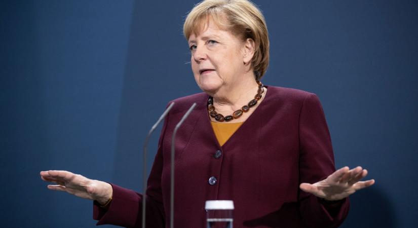 Angela Merkelt kitüntették a 2015-ös migrációs válság kezeléséért