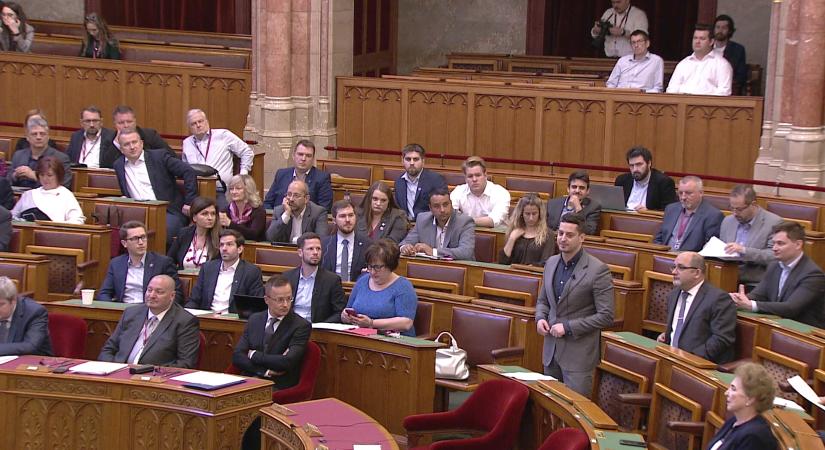 Az ellenzék nem szavazta meg a megegyezéshez szükséges módosításokat