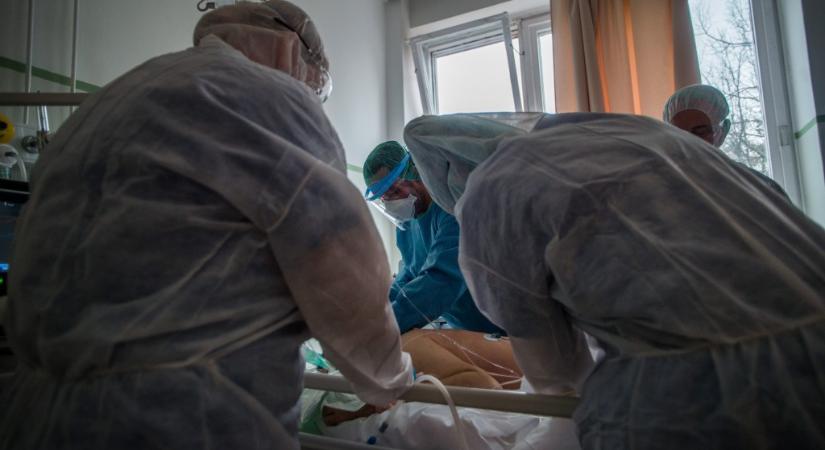 Koronavírus: a múlt héten elhunyt 73 beteg