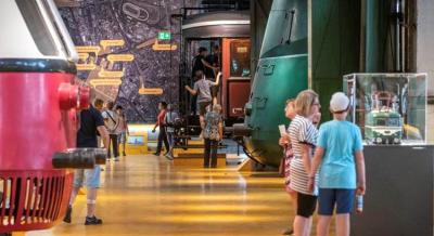 Több mint negyvenezren látogatták meg a Közlekedési Múzeum különleges járműveit bemutató időszaki kiállítását