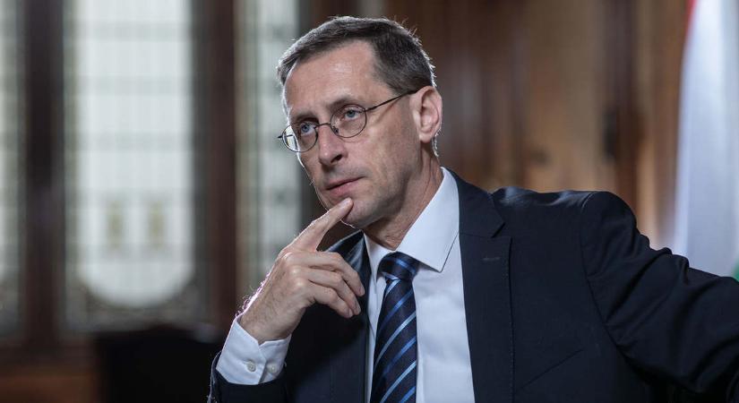 Varga Mihály bejelentette: 300 milliárd forintot kap Magyarország