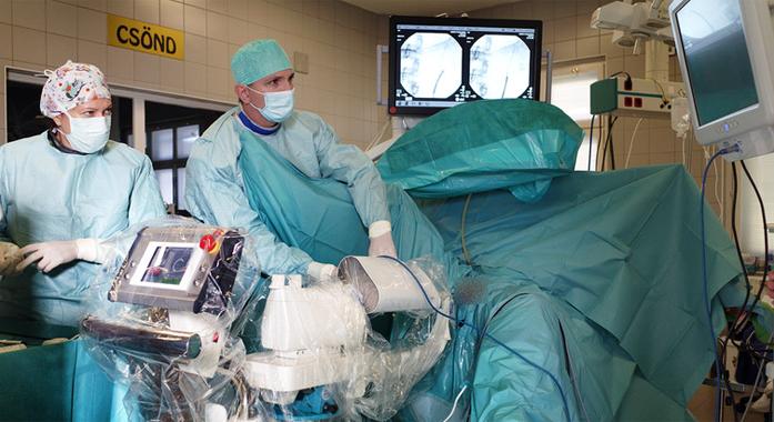 Robotasszisztált műtétek Debrecenben
