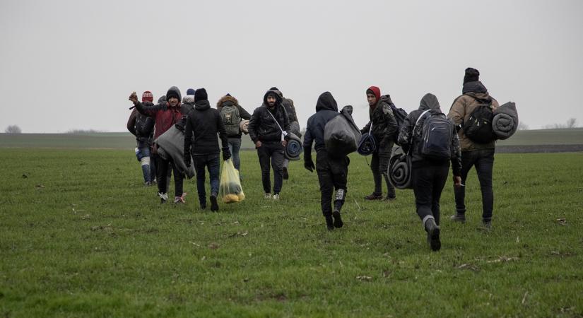 Közeleg a tél: történelmi migránsáradatra figyelmeztet egy osztrák migrációkutató