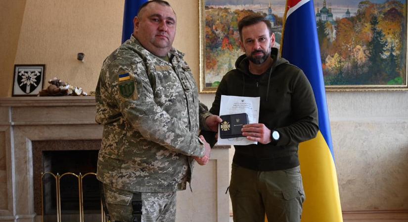 Viktor Mikita kitüntetésben részesült a Zahid területvédelmi alakulat parancsnokságától