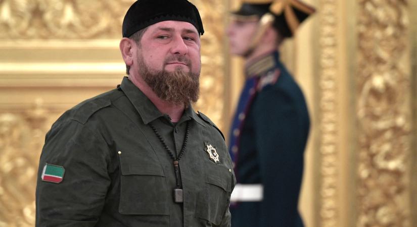 Kadirov állítja, vezérezredessé léptették elő a születésnapján