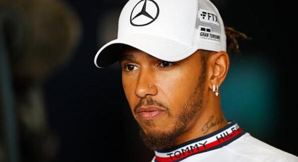 Hamilton: Plusz 300 ezer megváltoztatta volna a bajnokság kimenetelét
