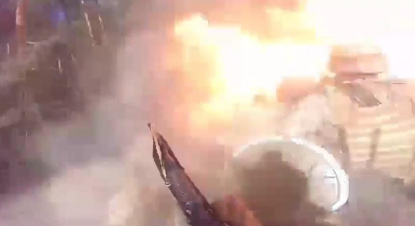 Videón, ahogy két orosz páncéltörő telibe talál egy ukrán harci járművet (videó)