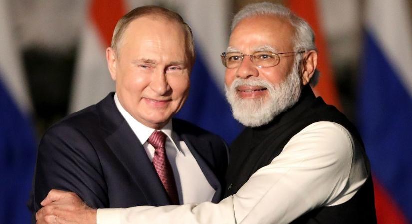 India látszólag háborúellenes, ám minden tettével Putyint támogatja
