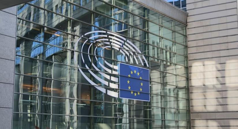 Elfogadta az Európai Unió a nyolcadik szankciócsomagot Oroszországgal szemben