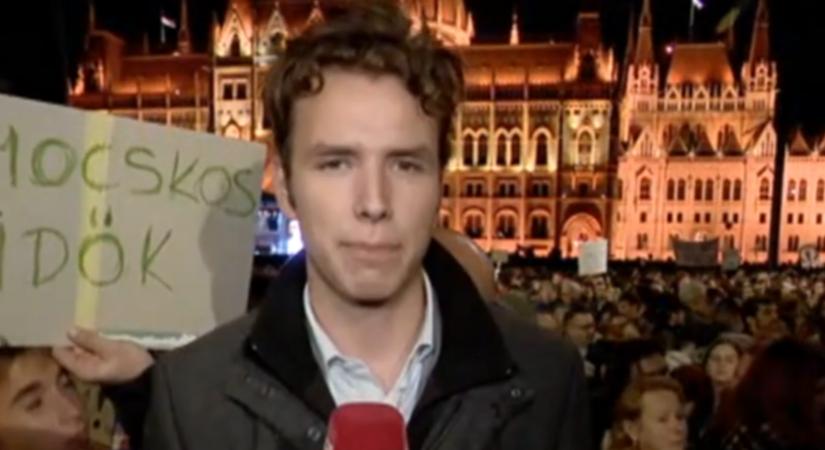 Ellökték a Hír TV riporterét a tegnapi diáktüntetésen