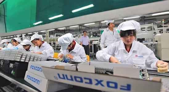 Árulkodó jelek: már átalakították a gyártósorokat az iPhone-gyárban