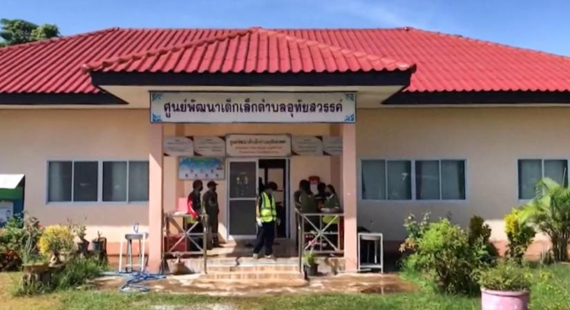22 gyerek halt meg a thaiföldi óvodai lövöldözésben