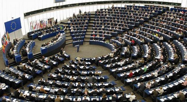 Az EP elítélte az ukrajnai hamis népszavazásokat, Putyin ellen pedig eljárást indítanának