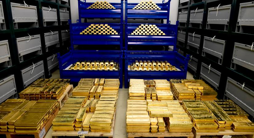 Oroszország arany- és devizatartaléka 89,8 milliárd dollárral csökkent az év vége óta