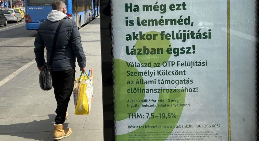 Óvatosabban adósodnak el a magyarok