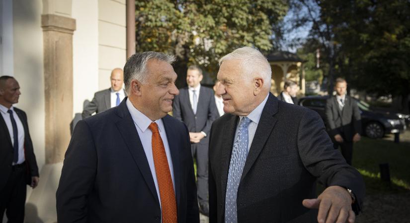 Orbán bejelentkezett a rendkívüli EU-csúcsról és egyből a szankciókat ostorozta