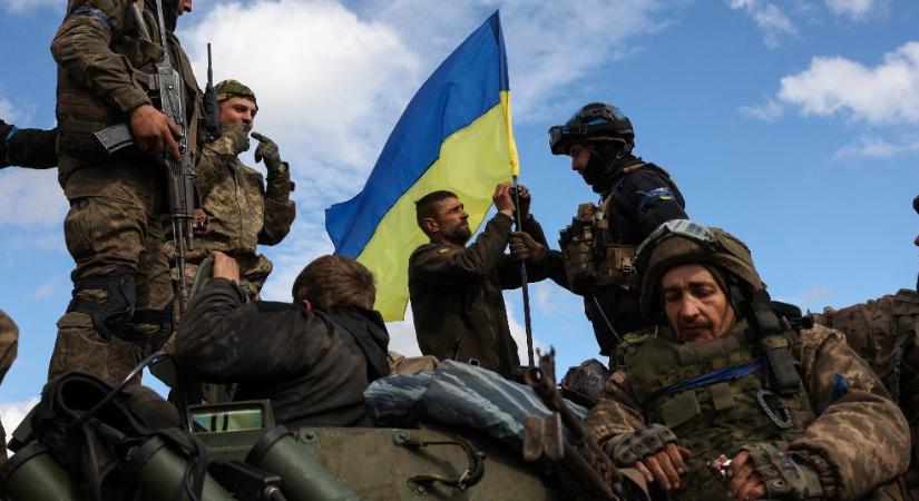 Videón az ukrán offenzíva látványos előrenyomulása