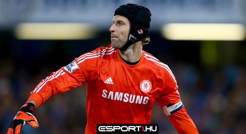 FIFA 23: Amikor Cech beindul, retteghetnek a védők