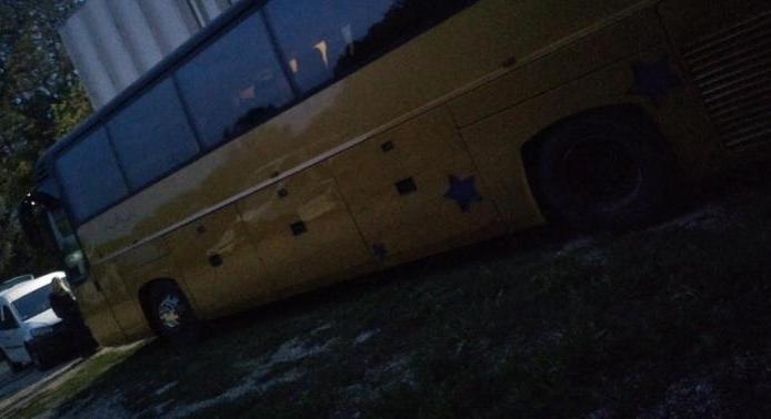 Olyan busszal csempészte a migránsokat a szerb férfi, amibe 60 ember elfért