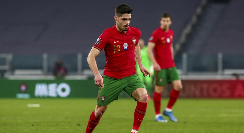 Műteni kell a PL-csapat portugál sztárfocistáját, lemarad a katari világbajnokságról