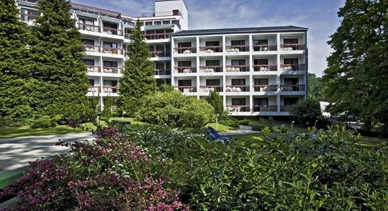 39 év után lakat kerül a soproni Hotel Lövérre